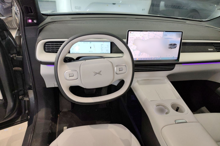 小鹏G6 2023款 755 超长续航 Max中控内饰13