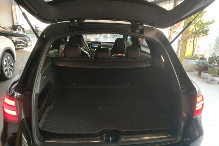 奔驰GLC AMG 2017款 AMG GLC 43 4MATIC 特别版机舱底盘23