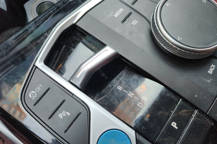 宝马i3 2022款 eDrive 35 L局部细节18