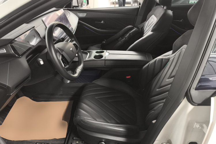 深蓝汽车 深蓝SL03 2023款 200Max增程版中控内饰19