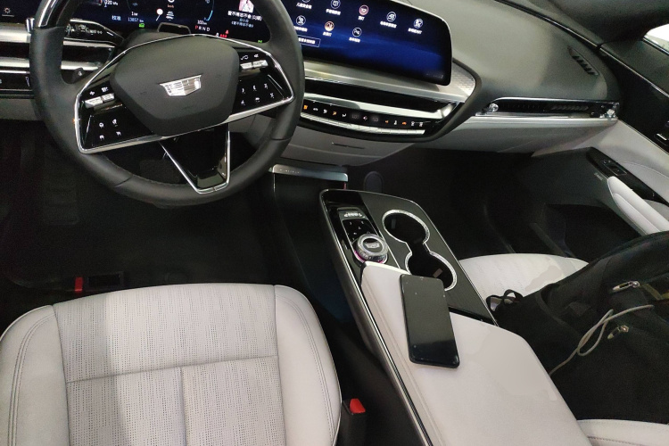 凯迪拉克 IQ锐歌 2022款 后驱长续航豪华版中控内饰12