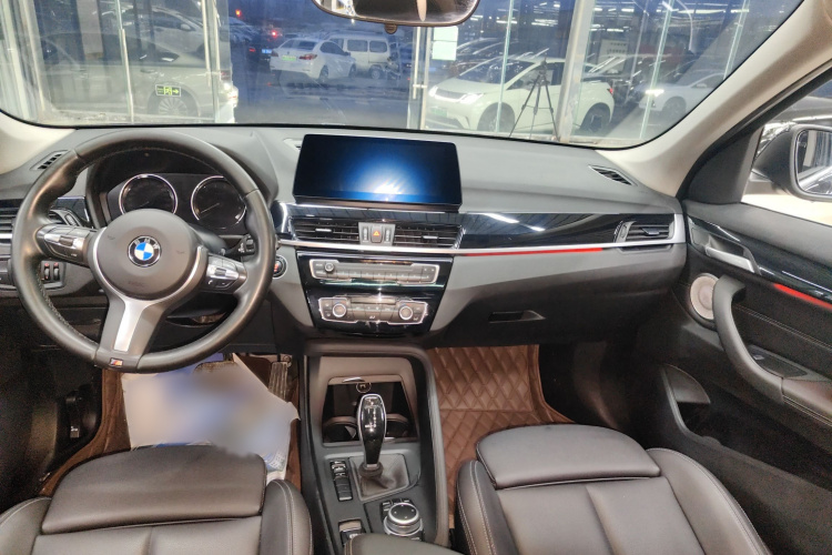 宝马X1 2021款 sDrive25Li 领先型中控内饰7003