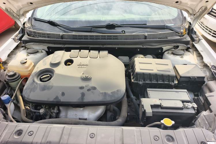 长安 逸动 2016款 1.6L 手动风尚型机舱底盘24