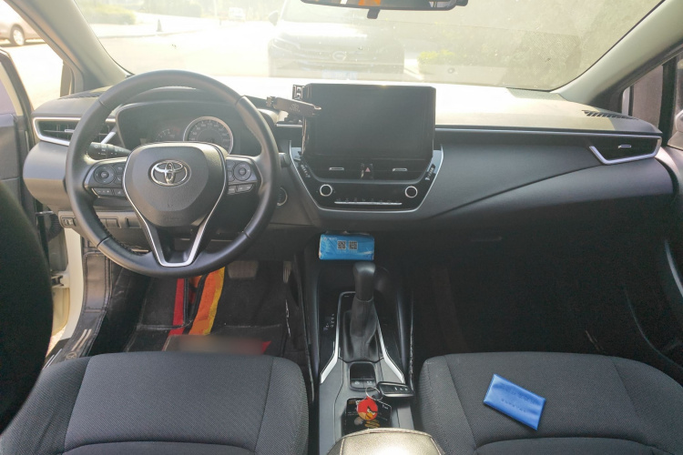 丰田 雷凌 2019款 185T CVT豪华版 国VI中控内饰12