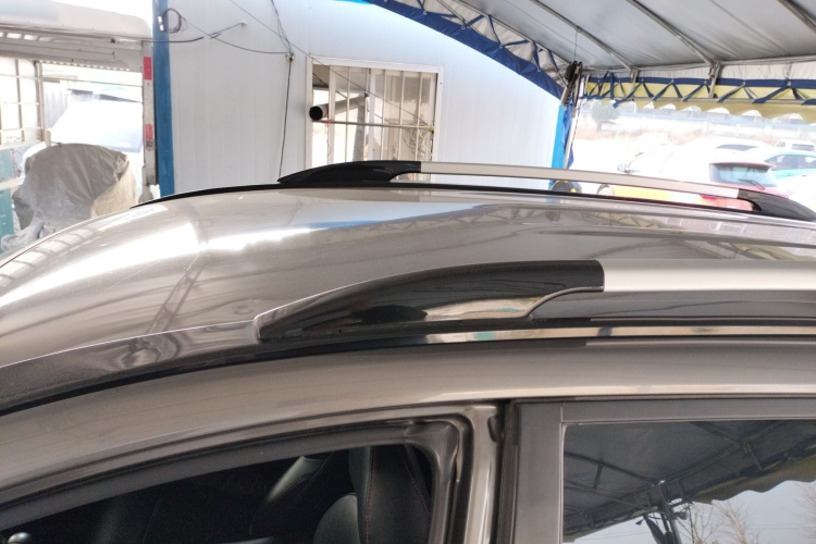 哈弗H6 2013款 升级版 2.4L 自动两驱精英型局部细节57