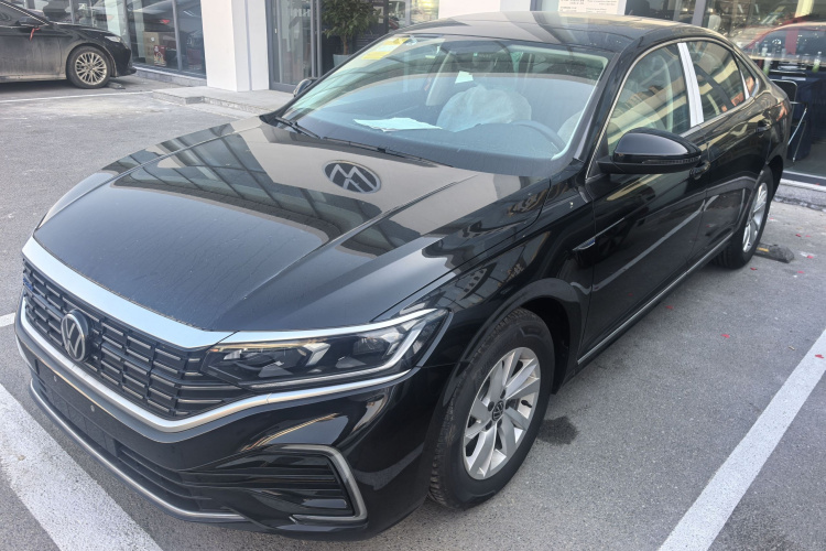 大众 帕萨特新能源 2025款 430PHEV 混动商务版车身外观6001