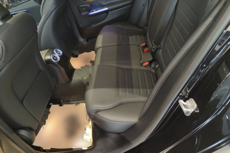 奔驰C级新能源 2025款 C 350 eL中控内饰21