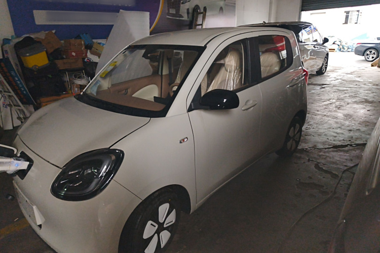 五菱汽车 宏光MINIEV 2025款 四门版 进阶款车身外观4