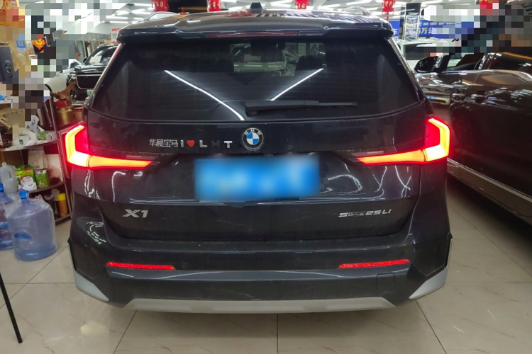 宝马X1 2023款 sDrive25Li X设计套装车身外观6