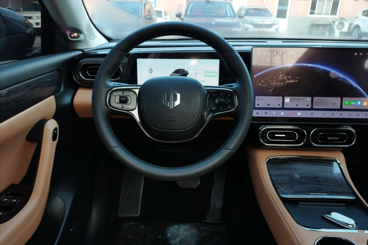 零跑汽车 零跑C11 2024款 增程 300尊享版中控内饰13