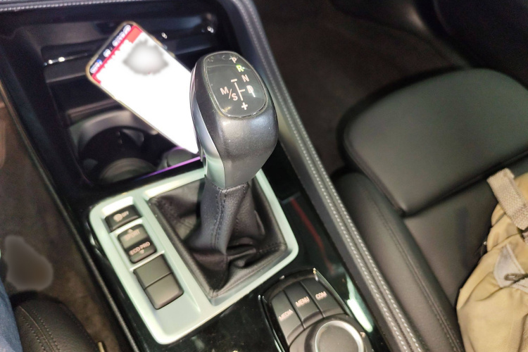 宝马1系 2018款 改款 118i 运动型局部细节18