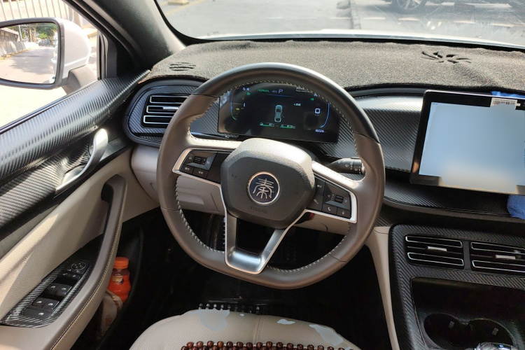比亚迪 秦PLUS 2024款 荣耀版 DM-i 55KM领先型中控内饰13