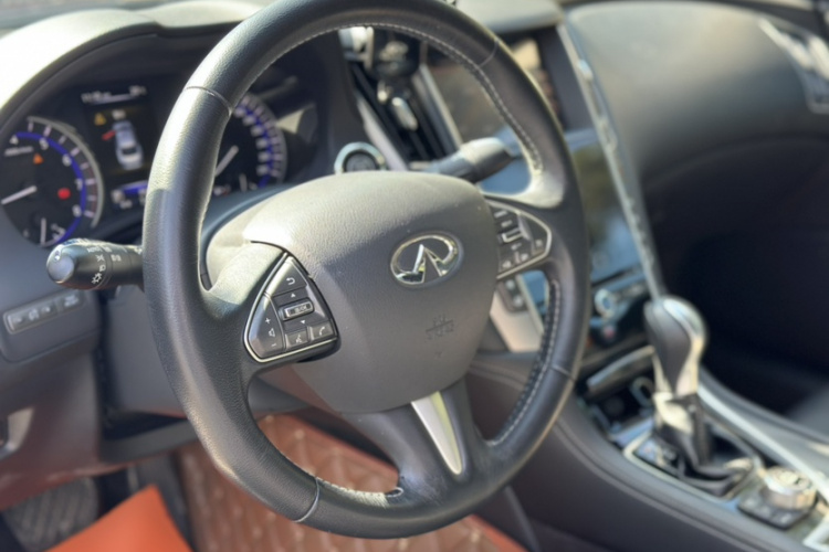 英菲尼迪Q50L 2016款 2.0T 悦享版中控内饰7009