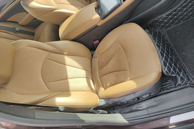 别克 君越 2016款 28T 豪华型局部细节41