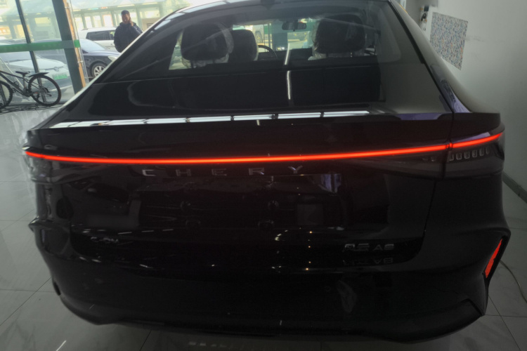 奇瑞 风云A8 2024款 127 乘风版车身外观6