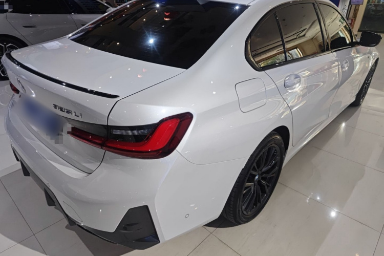 宝马3系 2024款 325Li M运动曜夜套装车身外观7