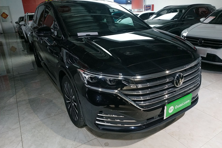 大众 威然 2024款 380TSI 尊贵版车身外观3