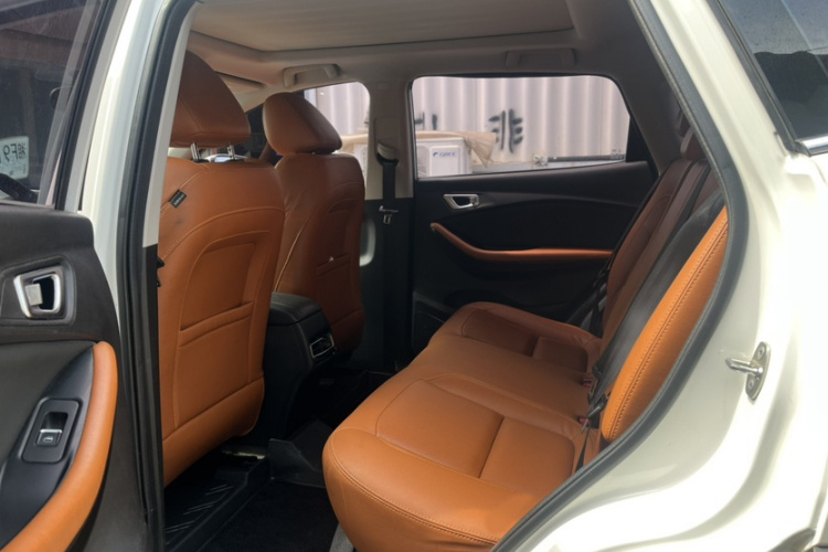 奇瑞 瑞虎7 2016款 1.5T 手动耀目版车身外观6004