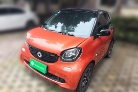 smart fortwo 2016款 0.9T 66千瓦硬顶先锋版