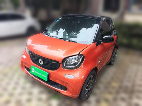 smart fortwo 2016款 0.9T 66千瓦硬顶先锋版