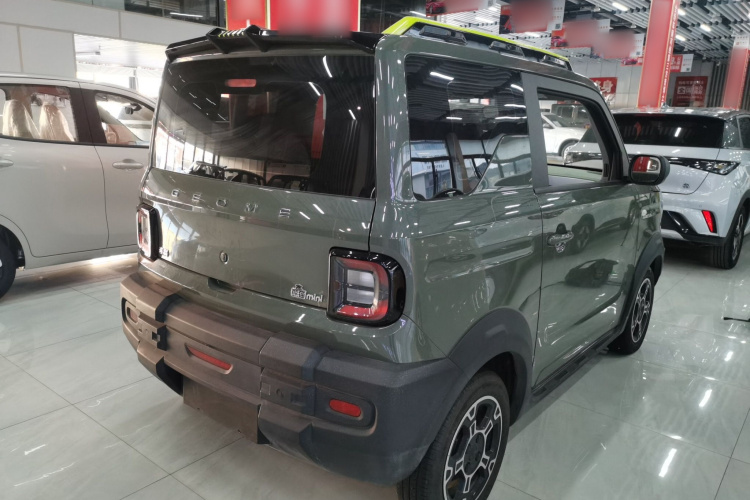 吉利银河 2025款 210km 熊猫骑士车身外观7