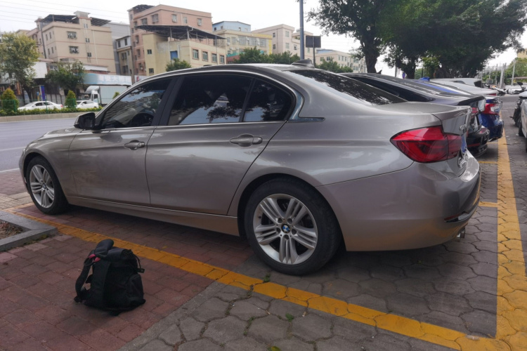 宝马3系 2017款 320Li 时尚型车身外观4