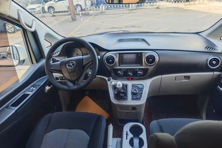 江淮瑞风 瑞风M3 2016款 宜家版 1.6L 豪华智能型车身外观6008