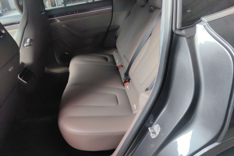 鸿蒙智行 智界R7 2025款 增程 251km Max中控内饰7004