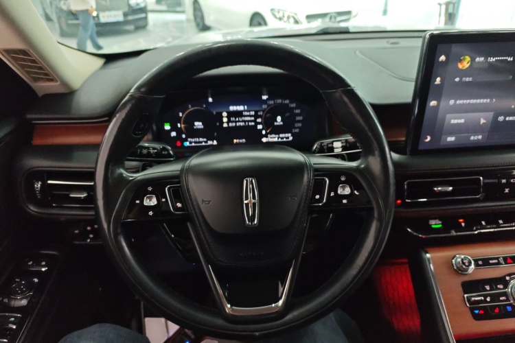 林肯 飞行家 2022款 3.0T V6 四驱尊享版中控内饰13