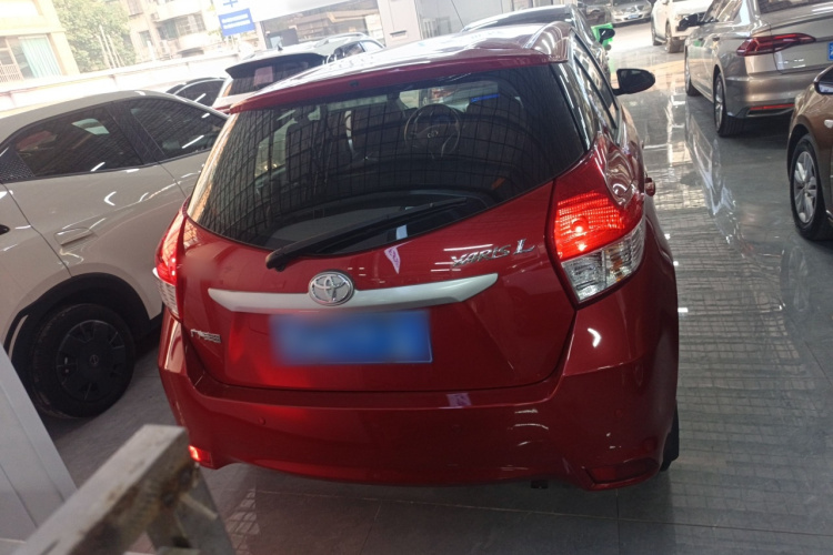 丰田 YARiS L 致炫 2015款 1.5E 自动魅动版车身外观6