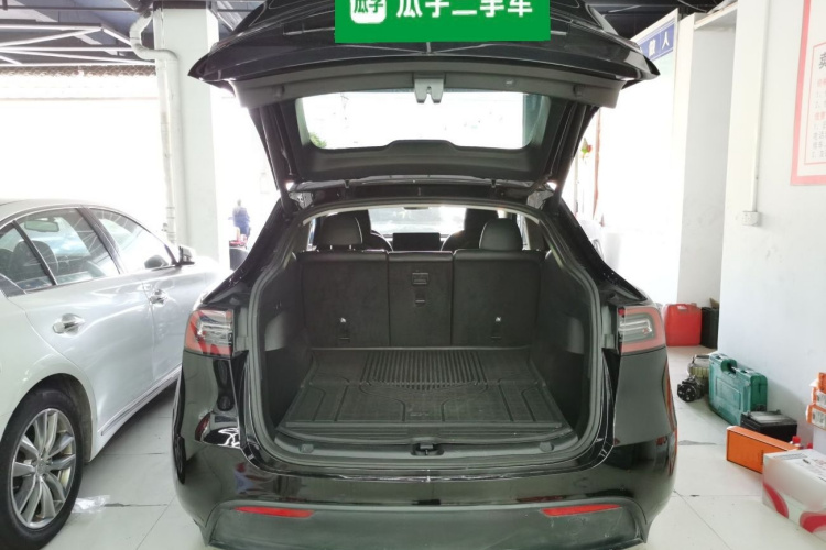 特斯拉 Model Y 2021款 标准续航后驱版机舱底盘23