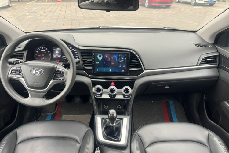 现代 领动 2019款 1.5L 手动智炫·活力型中控内饰7006