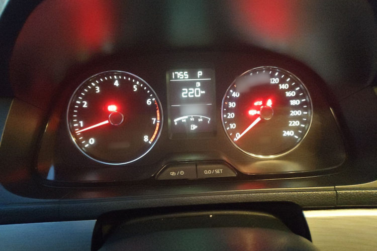 大众 朗逸 2014款 1.4TSI DSG蓝驱技术版局部细节14