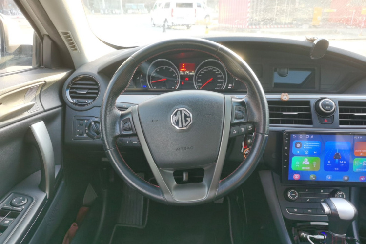 名爵 MG6 2014款 掀背 1.8T 自动性能版中控内饰13