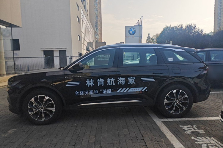 林肯 航海家 2025款 2.0T 四驱尊睿版车身外观6003