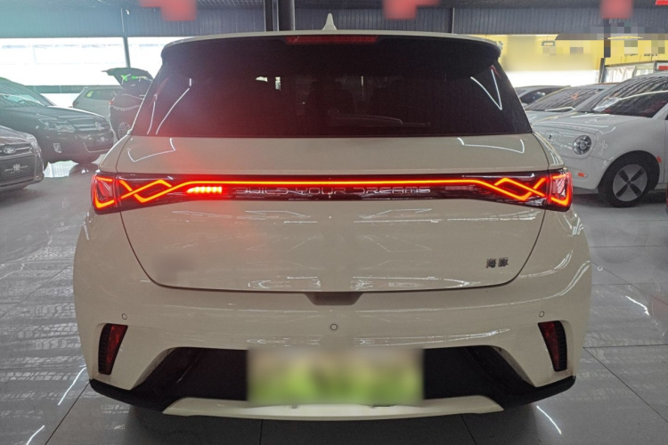 比亚迪 海豚 2025款 420km 自由版车身外观6