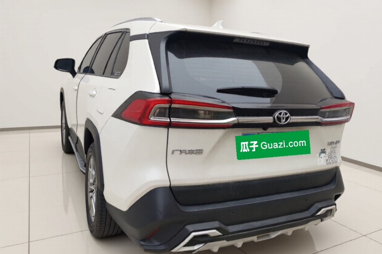 丰田 威兰达 2023款 2.0L CVT两驱领先版车身外观5