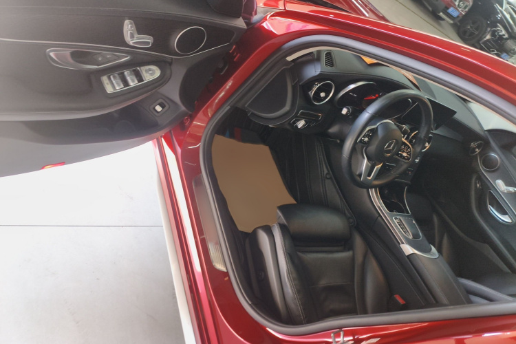 奔驰C级 2019款 C 180 L 动感型运动版中控内饰7003