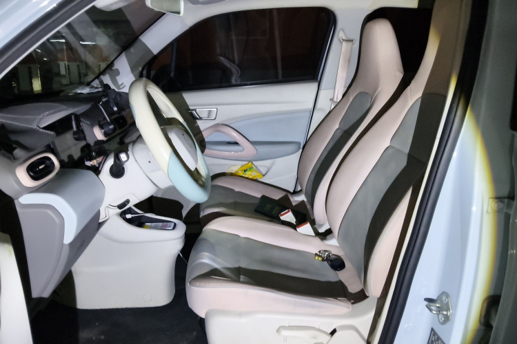 零跑汽车 零跑T03 2023款 403智享版局部细节19