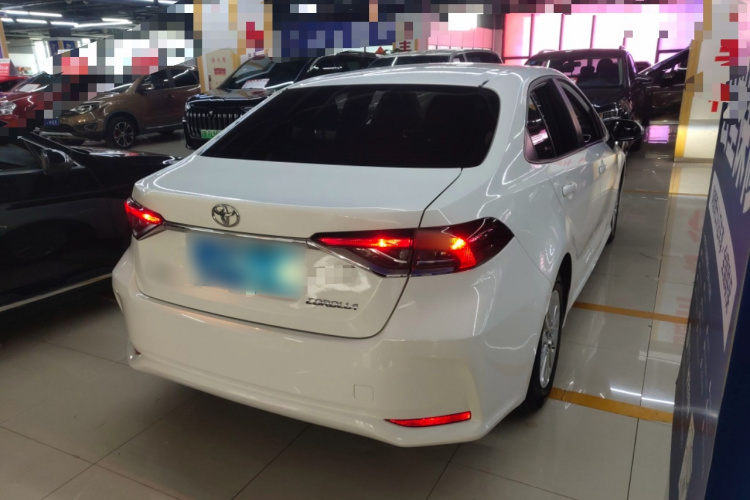 丰田 卡罗拉 2021款 TNGA 1.5L CVT先锋版车身外观7