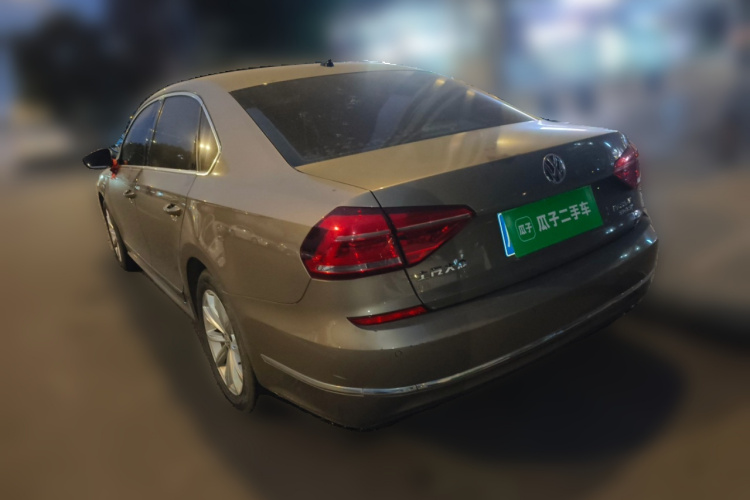 大众 帕萨特 2017款 330TSI DSG尊荣版车身外观5