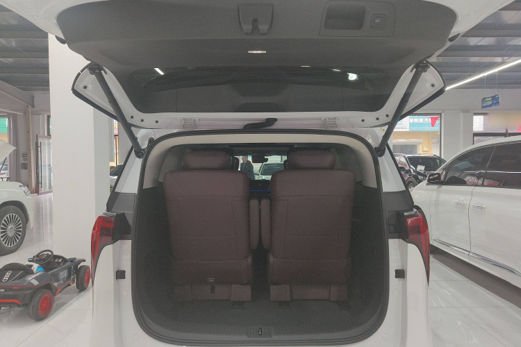 别克 世纪 2023款 2.0T 六座蕴世版中控内饰23