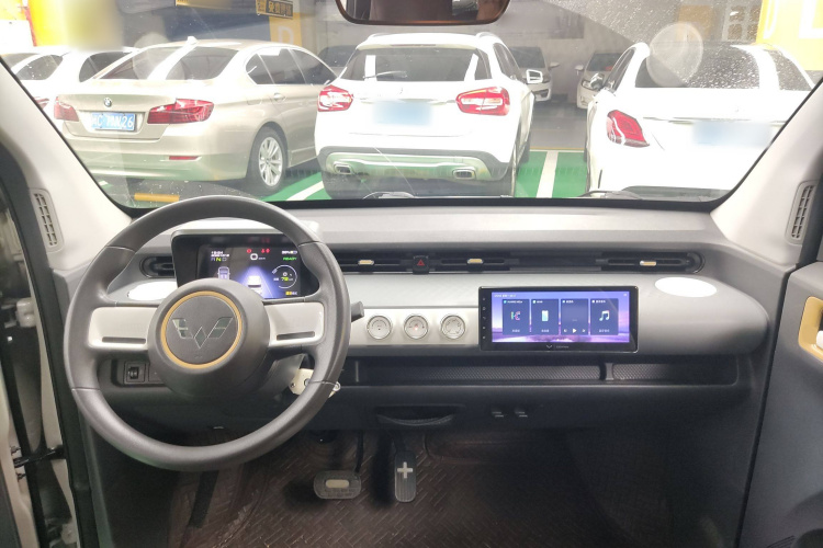 五菱汽车 宏光MINIEV 2022款 GAMEBOY 200km 玩乐款 磷酸铁锂中控内饰12