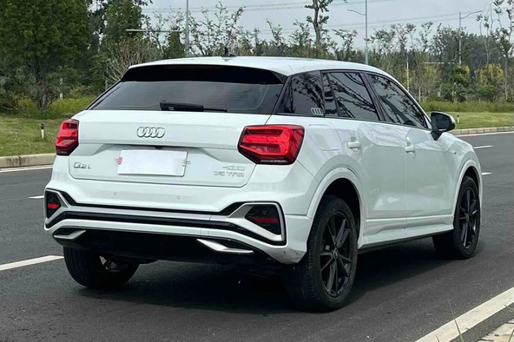 奥迪Q2L 2024款 35TFSI 进取动感型车身外观6005