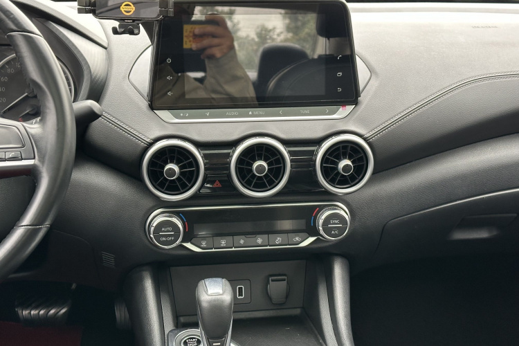 日产 轩逸 2021款 1.6L XL CVT悦享版中控内饰7005