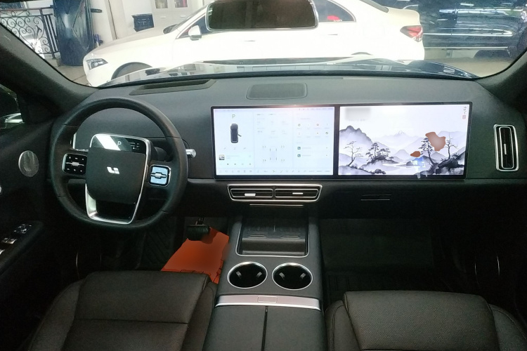 理想汽车 理想L8 2023款 Pro中控内饰12