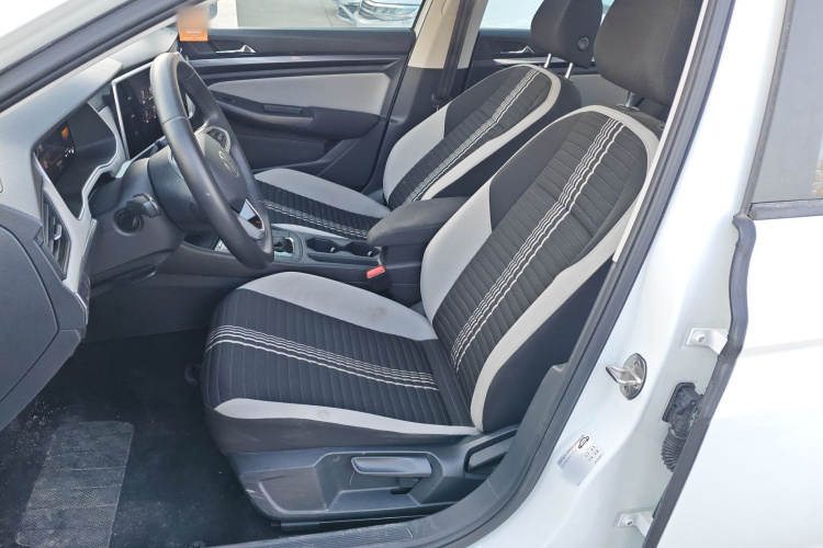 大众 宝来 2024款 200TSI DSG畅行版中控内饰19