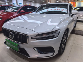 沃尔沃S60 2026款 B4 智逸豪华版