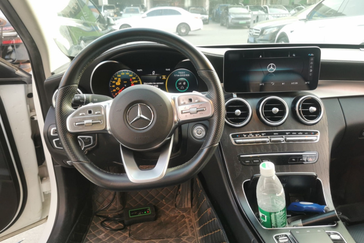 奔驰C级 2020款 改款 C 260 L 运动版中控内饰13