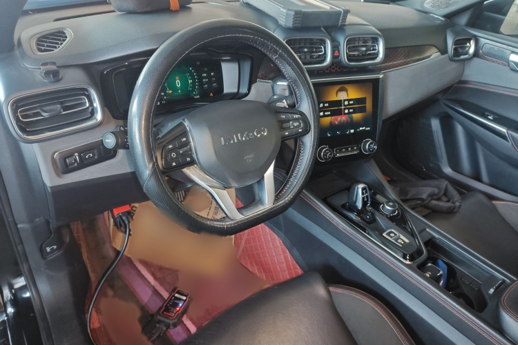 领克03 2020款 2.0TD 自动劲版中控内饰7002